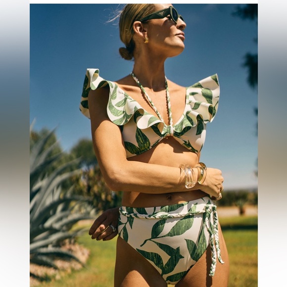 NWT Antonio Melani x M.G. Style Sorrento Bonded Ruffle Bralette Swim Top - Picture 2 of 11